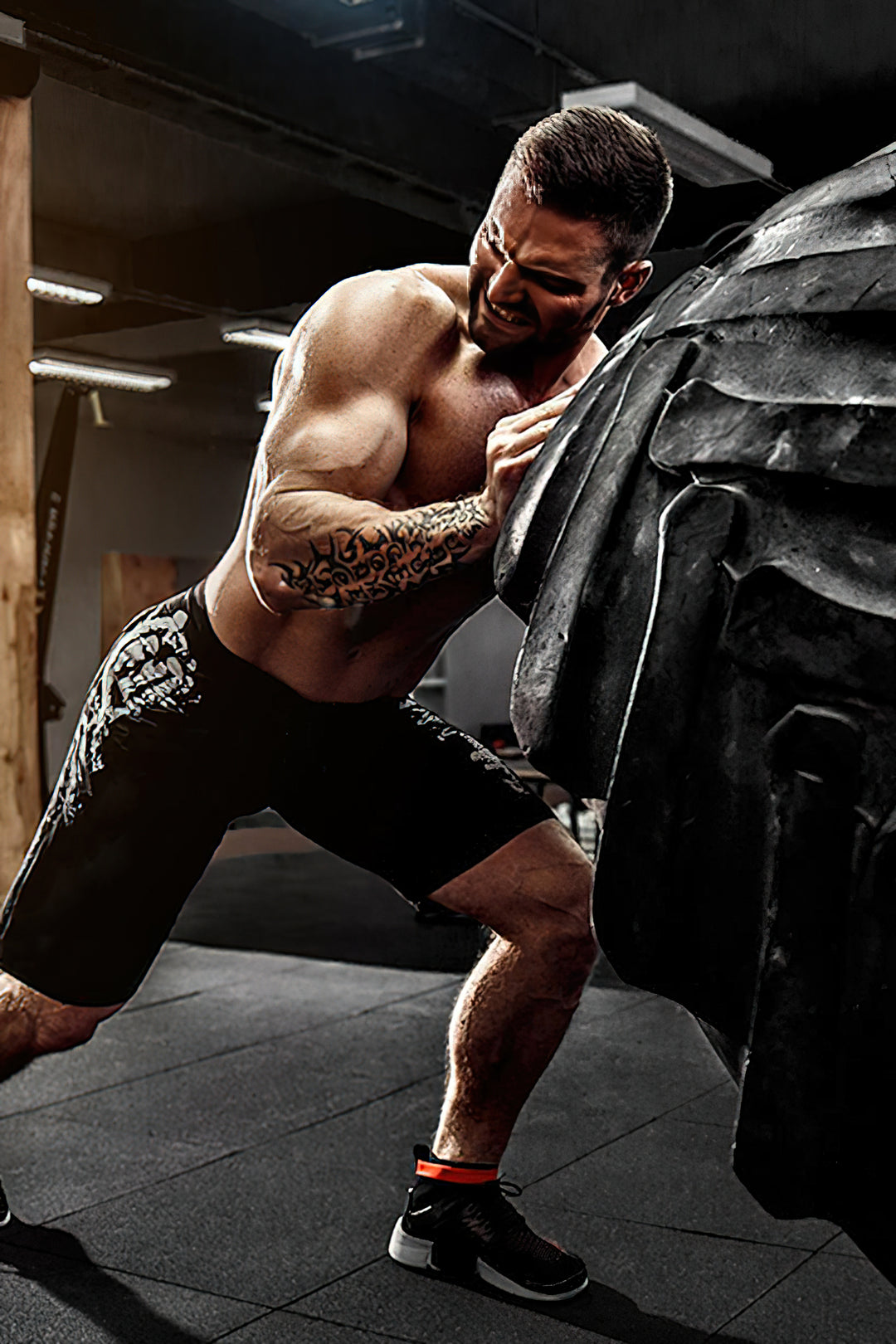Ein Bodybuilder macht CrossFit