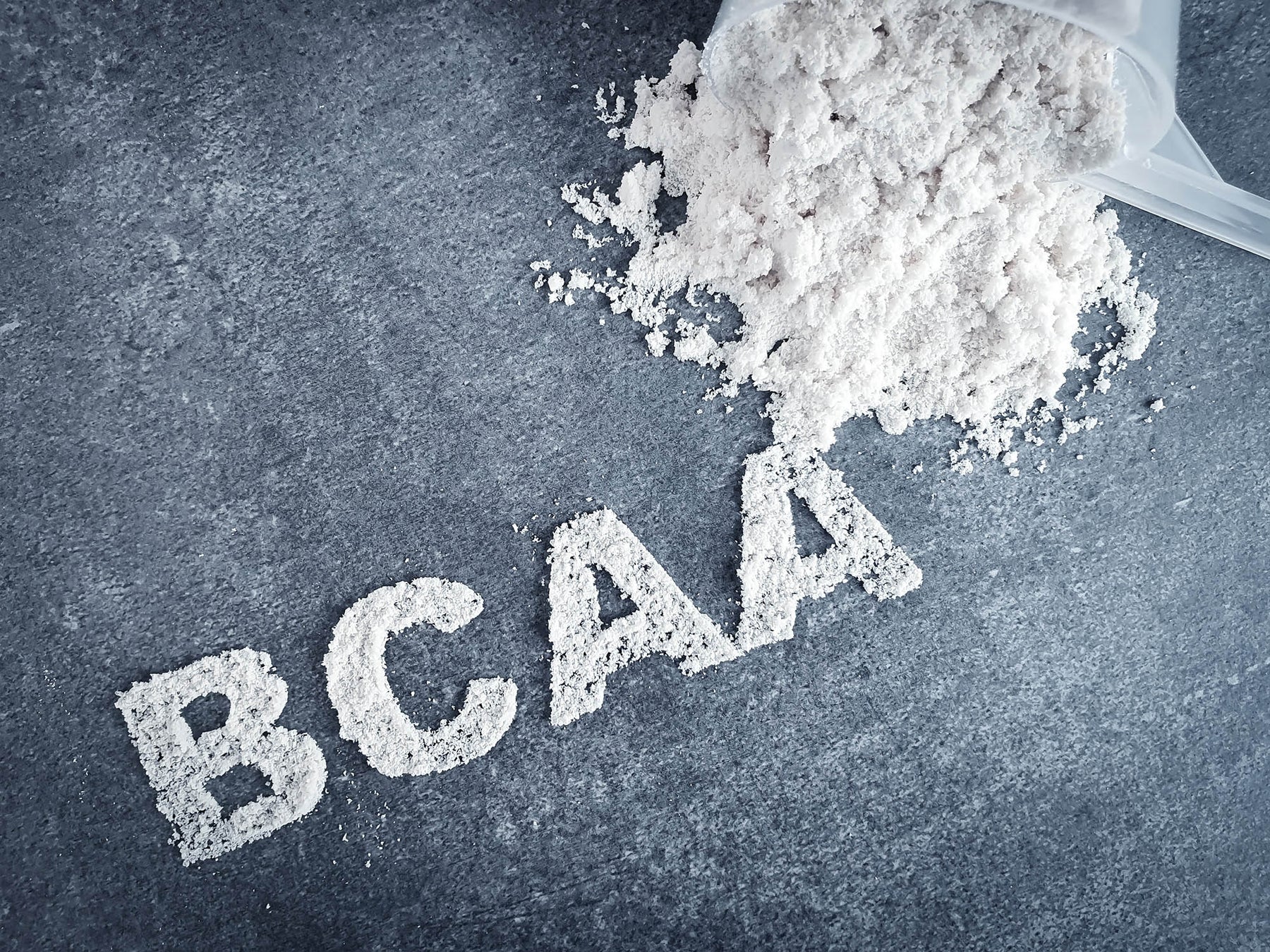 EAAs vs. BCAAs – Warum essentielle Aminosäuren die bessere Wahl sind